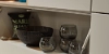 Une cuisine moderne avec verres et bol sur le plan de travail. Nolte Kitchen.
