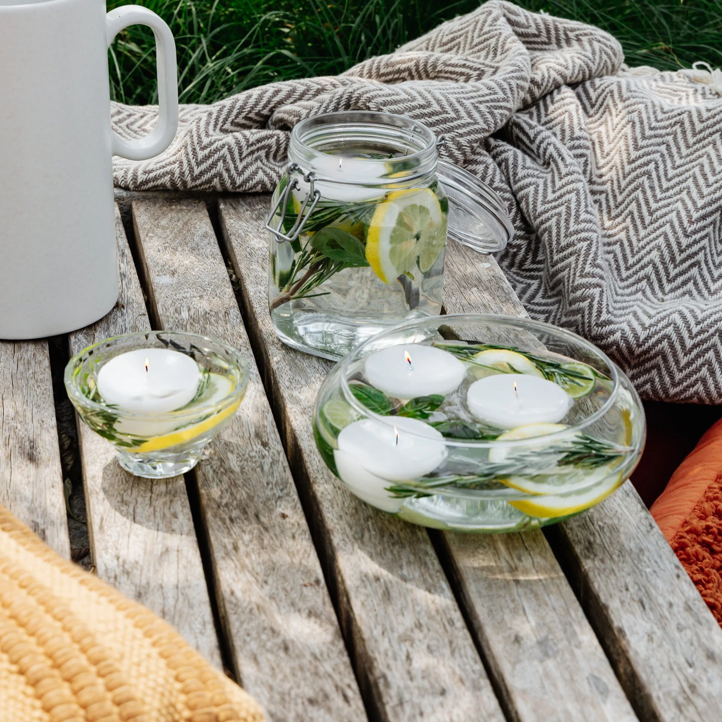 Fai da te: candele al limone e alle erbe aromatiche