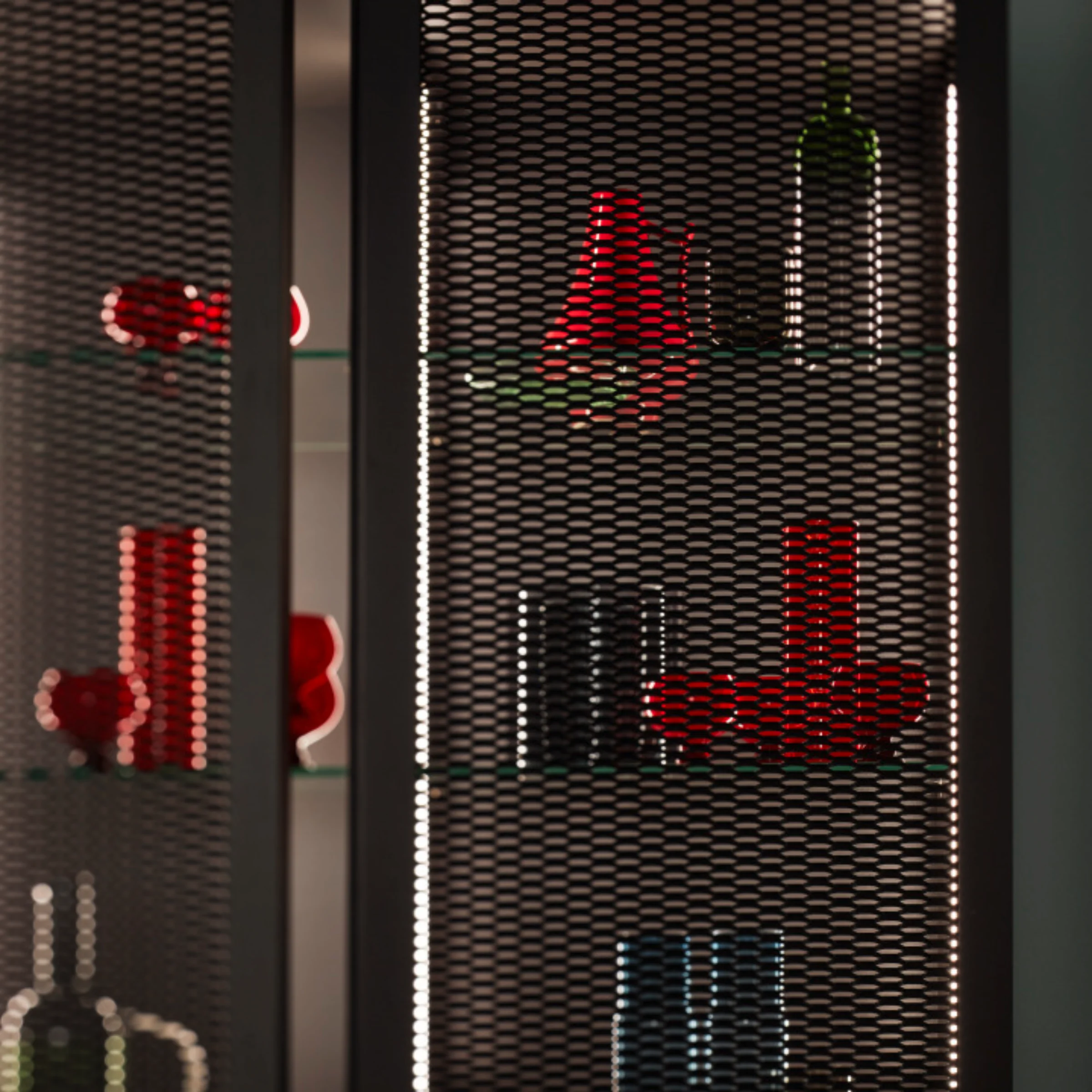 NK28602_neoPURE Metall Gold und neoLODGE Eiche geschwärzt gerillt