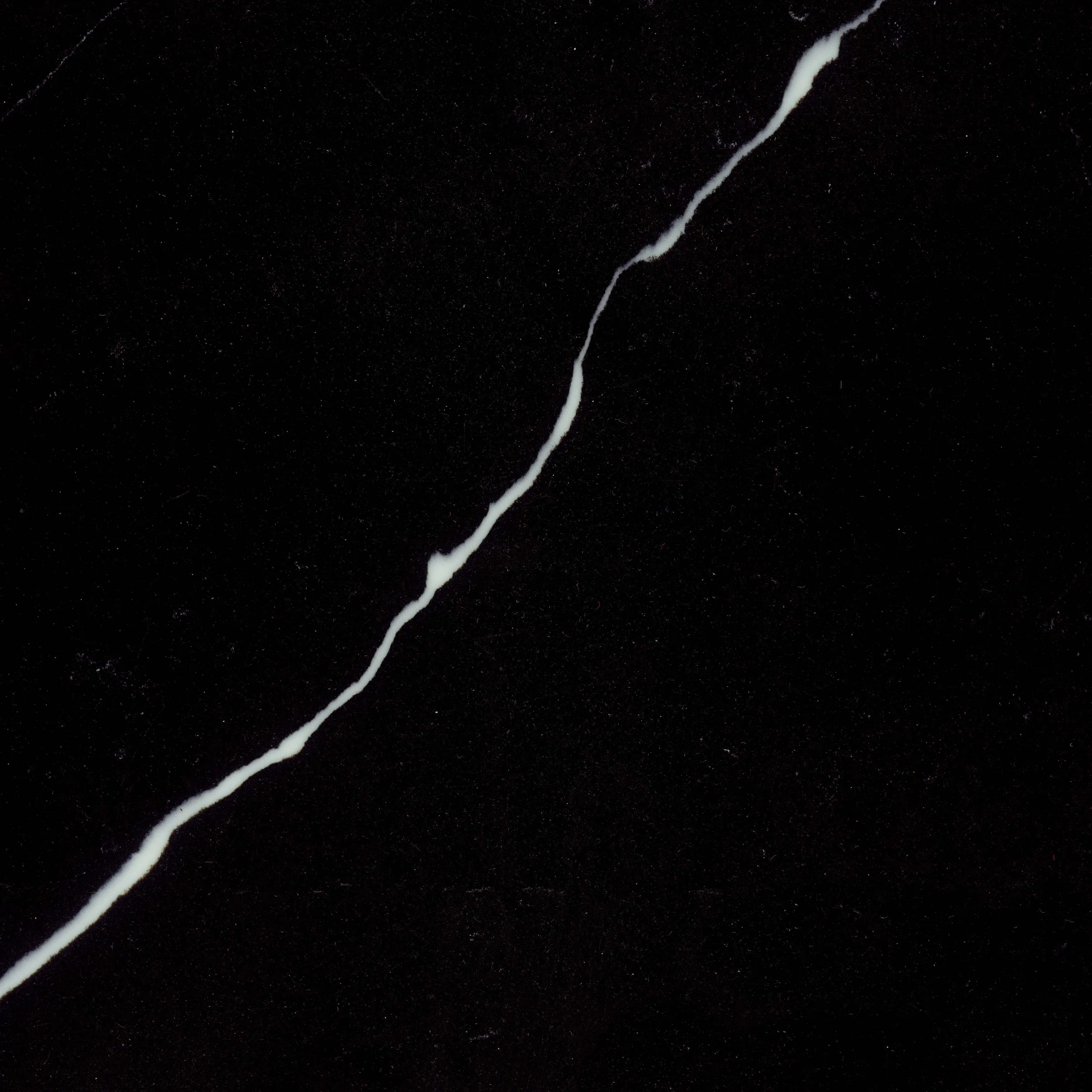product thumbnail Q22_Milano_Nero_poliert_D2.jpg