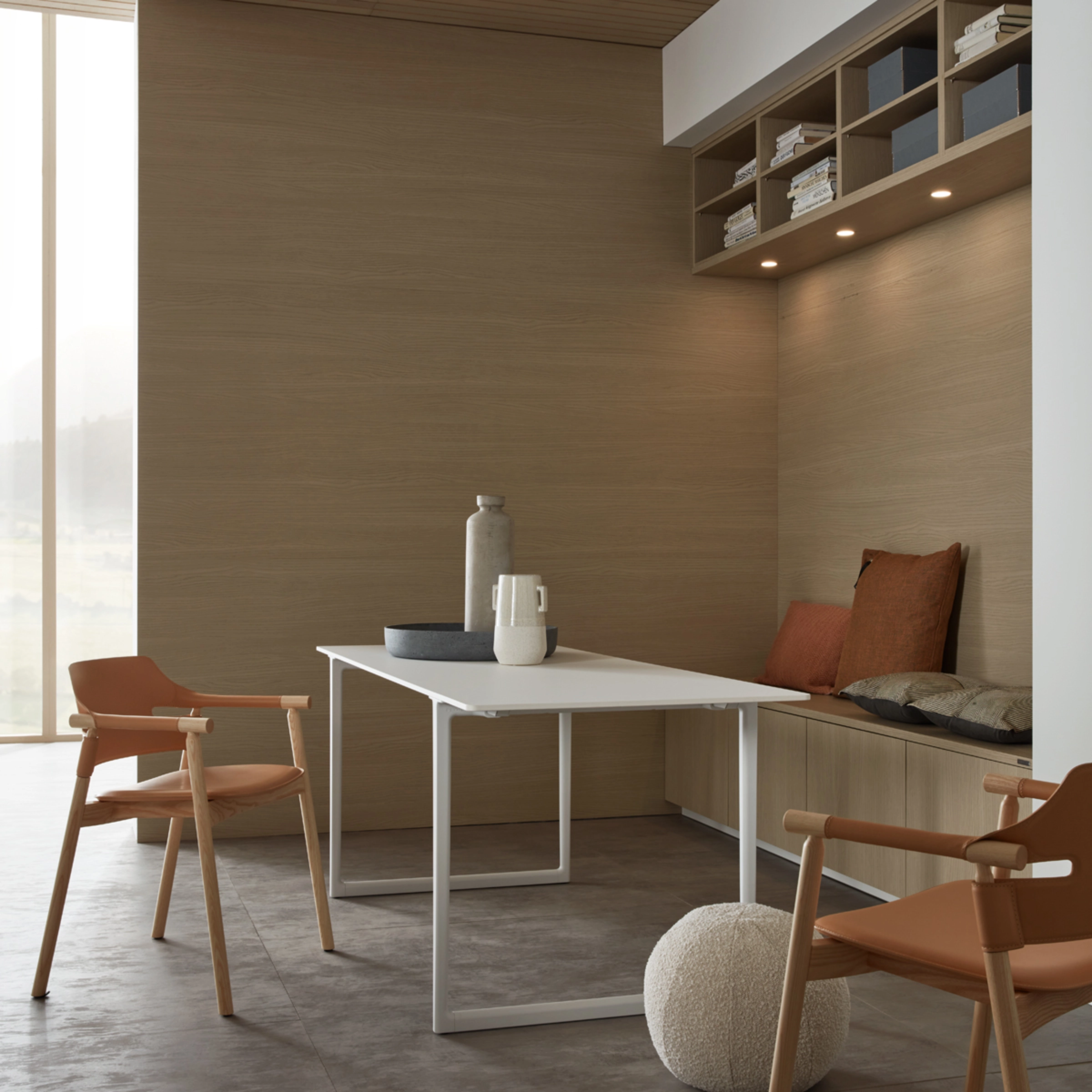 Ein moderner Wohnbereich mit Holzdetails und Sitzmöbeln, Teil von Nolte Living.