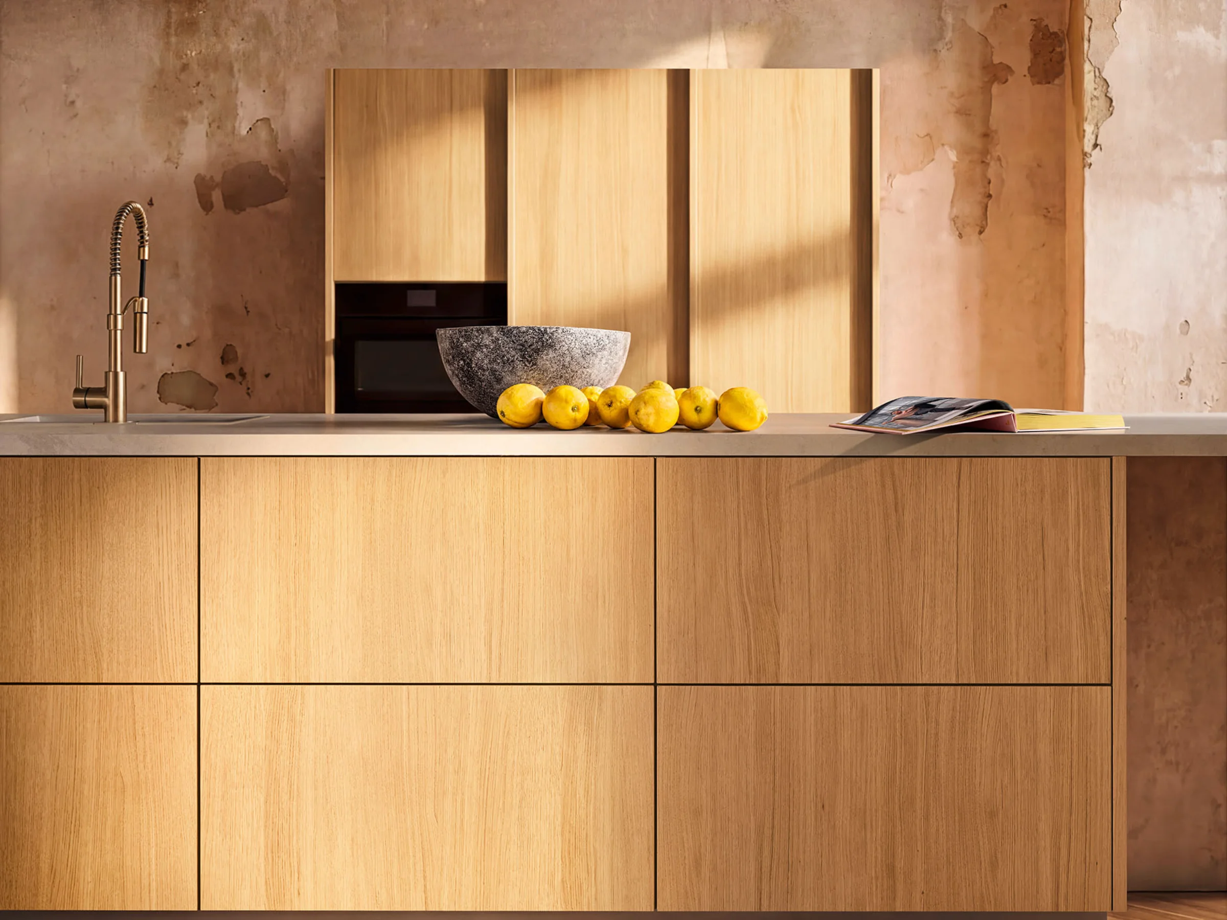 product image neoFLAT_Eiche_Bianco_Shot_02_Kreuzberg.jpg